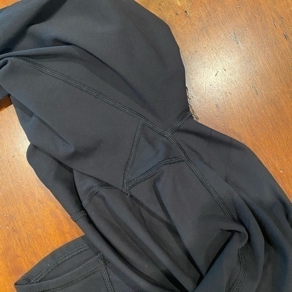 Lululemon train time crop 17” luxtreme - Picture 5 of 6